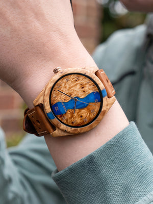 Custom Logo Engraved Wooden Watch for Daily Wear, Natural Solid Wood, Scratch‑Resistant Dial, Lightweight Wearable